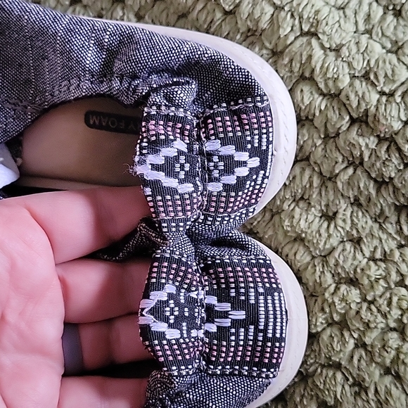 Time and Tru duo slip on tennis shoes set - Picture 7 of 8